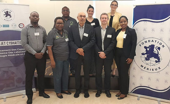 The event brought together experts from the LNSP, the GHESKIO Centers and the Mérieux Foundation, as well as representatives from AFD, which finances the project.